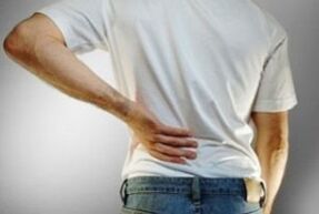Dor lumbar debido á osteocondrose
